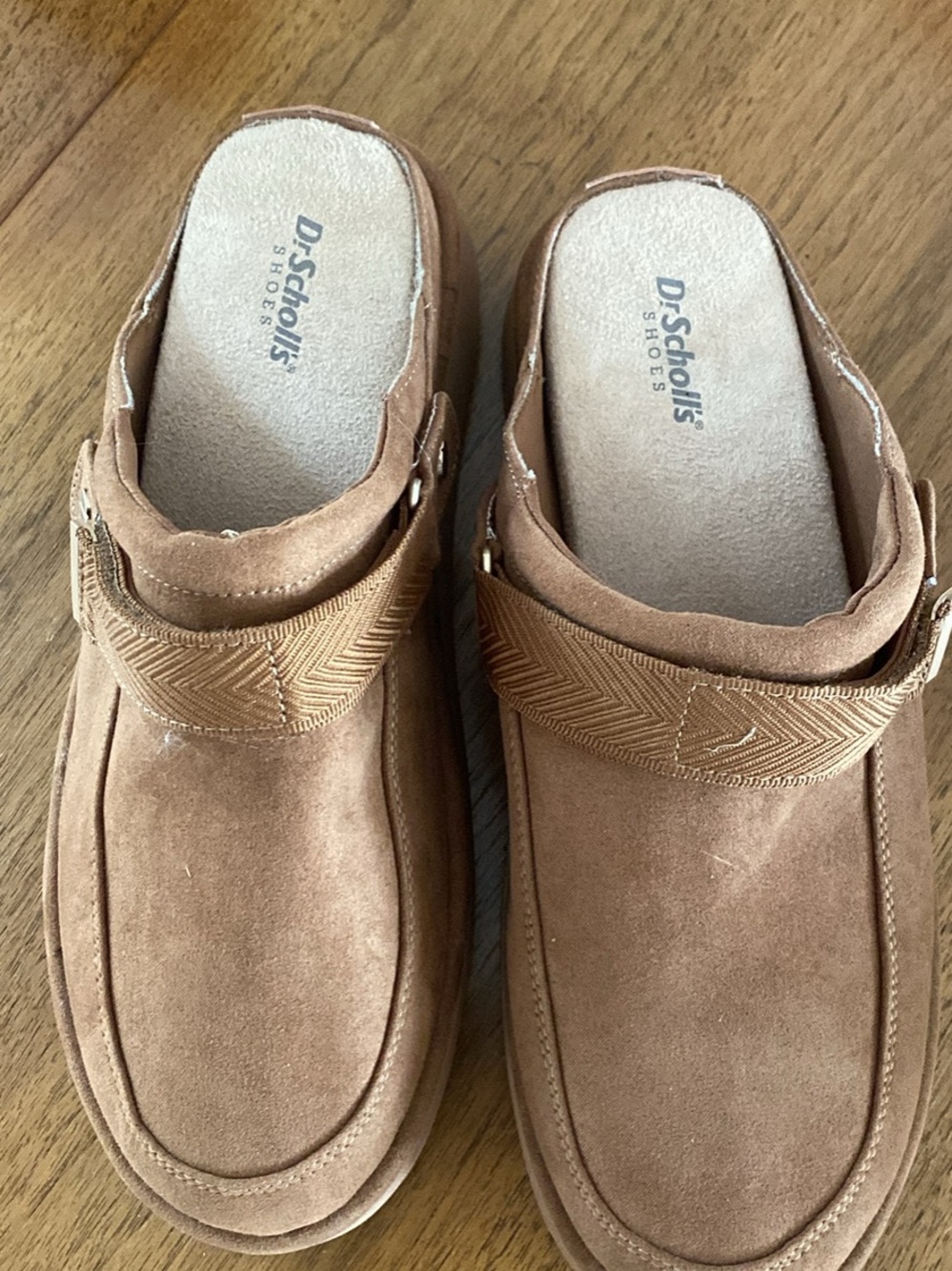 Dr. Scholl’s women’s  Chill Time Clogs 9.5